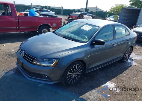 2017 Volkswagen Jetta 1.8T Sport z USA, uszkodzony, nr VIN 3VWD17AJ6HM284934